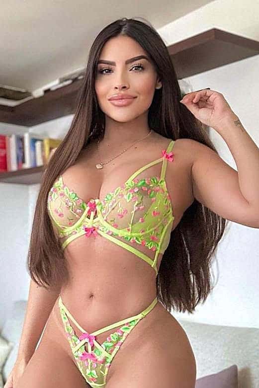 Ixora New Brazilian Escort In London Gorgeous Brunette Escort Girl SW7